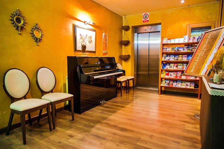 Hotel Esteba *